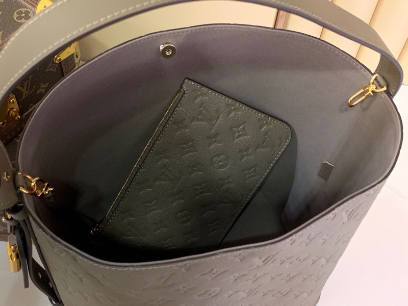 LV Shopping Bags